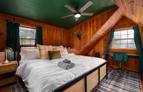 Lakeside Haven with Jacuzzi and Games - Foto 20