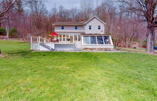 Bluebell Lake Retreat - Photo 1