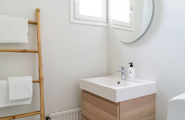 Fully renovated 3br apartment with sauna - Photo 9