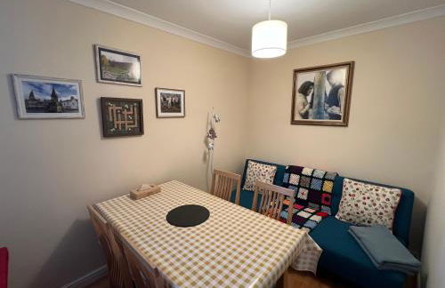 Old town, free parking, Outlander experience - Photo 10