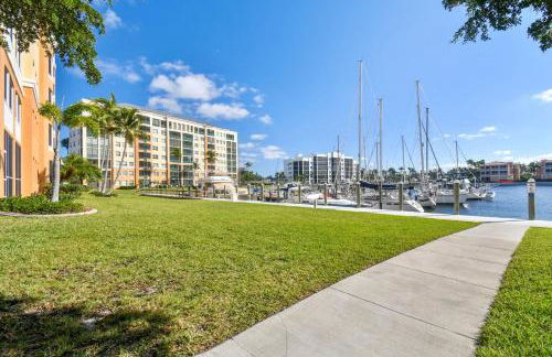 Fabulous Golf and Marina Community Condo - Photo 56