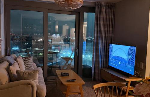 Luxury Private Room with Living Area Wembley Stadium View - Photo 15