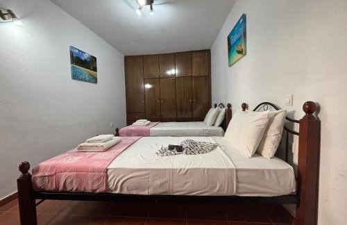 Electra Stone Suite - Photo 21