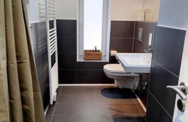 Ideal für Familien & Business - 3 SZ - zentral Wuppertal - Nähe Köln & DUS - 240 cm Esstisch - Foto 16