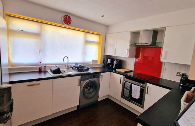 3 Bed House Stunning Views And Free Parking - Foto 19