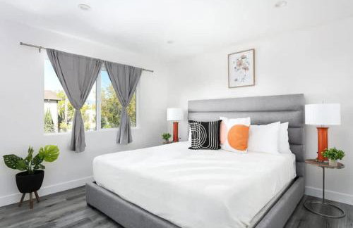 Luxury 3BR Condo Near Americana and Galleria - Foto 16