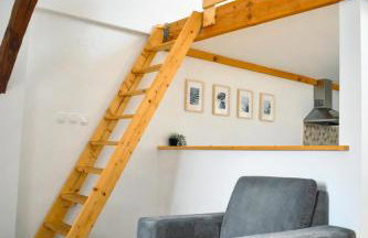 Central Park Apartments - Photo 25