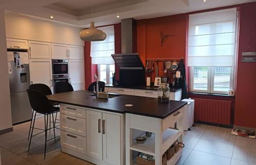 La Villa Bénédictins avec piscine - Foto 26