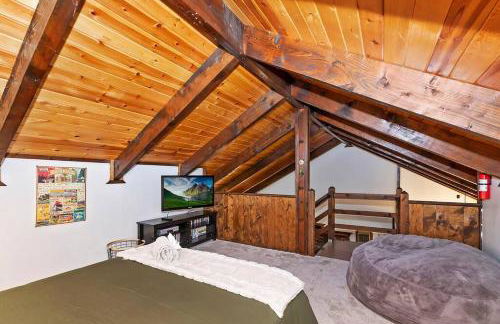 Closer to the Stars Cabin with Fire Pit - Foto 13