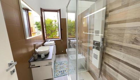 Blu Caletta - waterfront apartment with garden - Foto 2