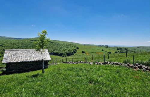 Buron de Léon, en plein cœur de l Aubrac - Photo 24