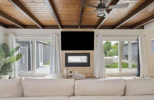 Stunning Retro Beach Oasis, Dual Living, Pool - Foto 60