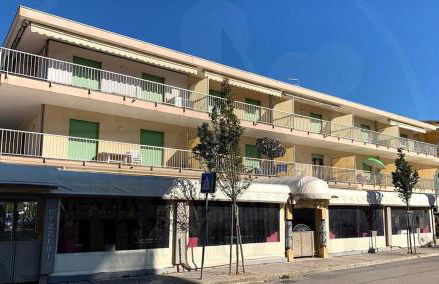 CONDOMINIO TREVI - Foto 1