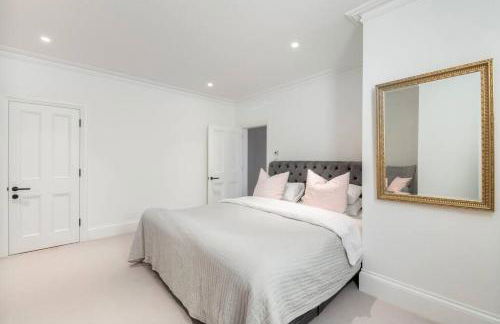 3 Bedroom, 3 bathroom large flat with sea views! - Foto 30