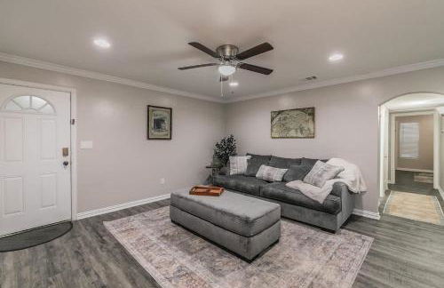 Central 3Bed2B at AT&T - Cowboy Stadium - Texas Live - Photo 7