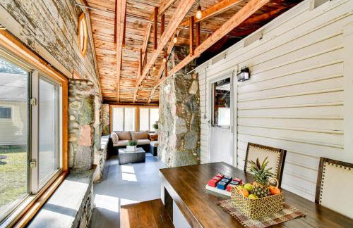 Steps to Houghton Lake Cabin with Fire Pit! - Foto 4