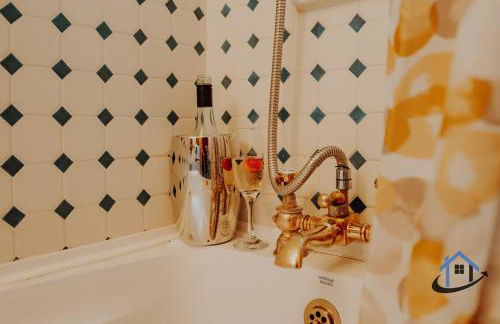 Unique Boathouse, detached free parking x4 cars - Foto 73