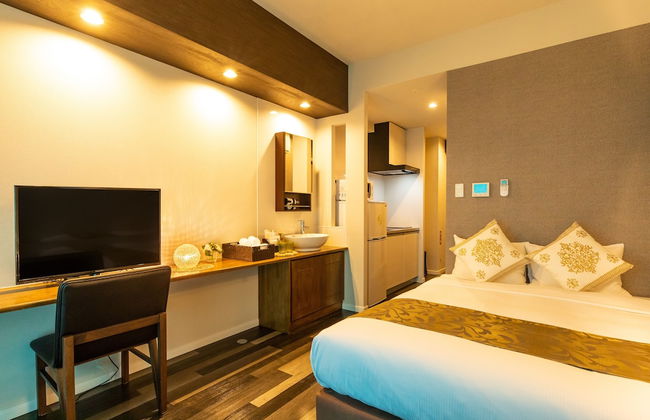 Mr.KINJO in MOTOBU OCEAN TERRACE - Photo 6