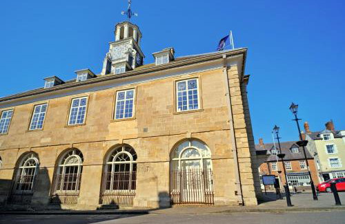 Finest Retreats - The Loft at Brackley Town Hall - Photo 23