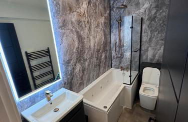 The Bungalow by The Garden Spa Stays, 4 bed, Sauna - Hot Tub - Ice Bath - Foto 17