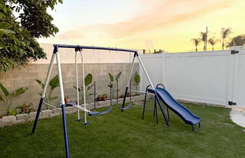 Disneyland Lux Villa 6BR 4BA Mini Golf Arcade Game - Foto 7