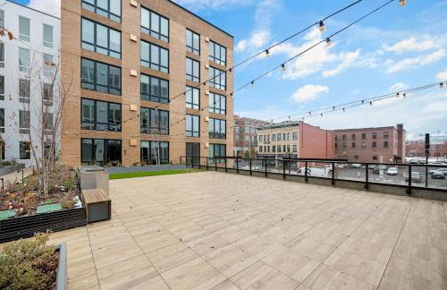 Comfy 1BD1BA Riverside Apt W QueenBdLaundryTV - Foto 10