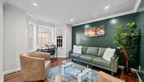 Spacious 6 BR Villa - Serene Scenic Mountain Escape - Foto 2