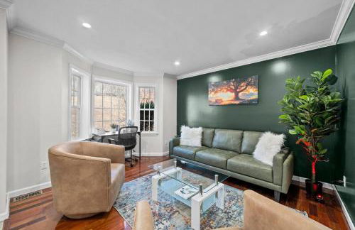 Spacious 6 BR Villa - Serene Scenic Mountain Escape - Foto 2