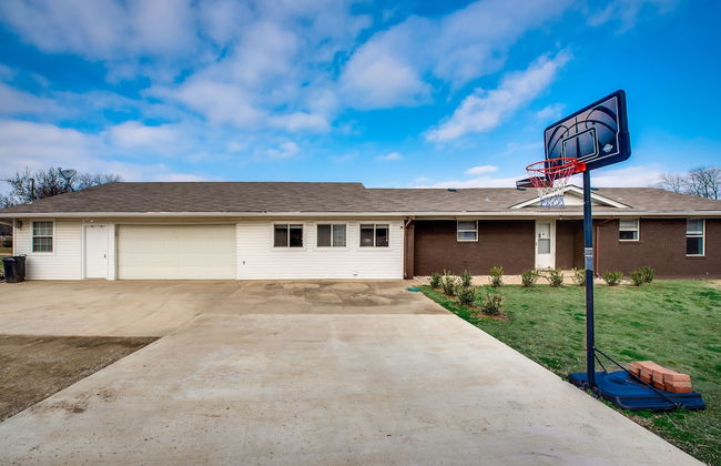 Beautiful Kayewood Waterfront Retreat - Photo 23