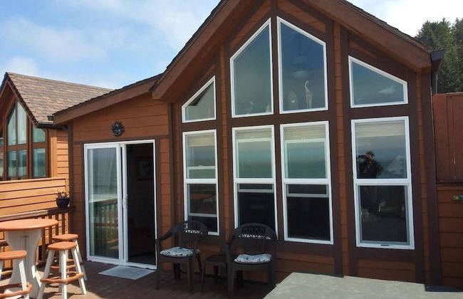 Ocean Front Cabin 11 w Jacuzzi Superb Views - Foto 1