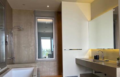 Euphoria Suites - Photo 36