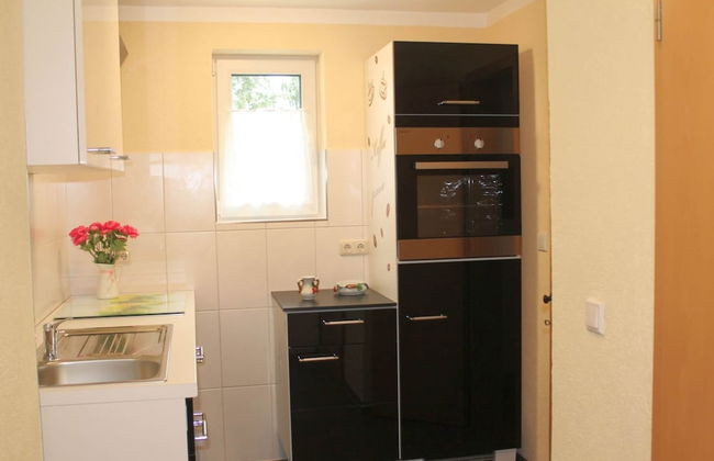 Bungalow in Alt Bukow Near the Beach - Photo 11