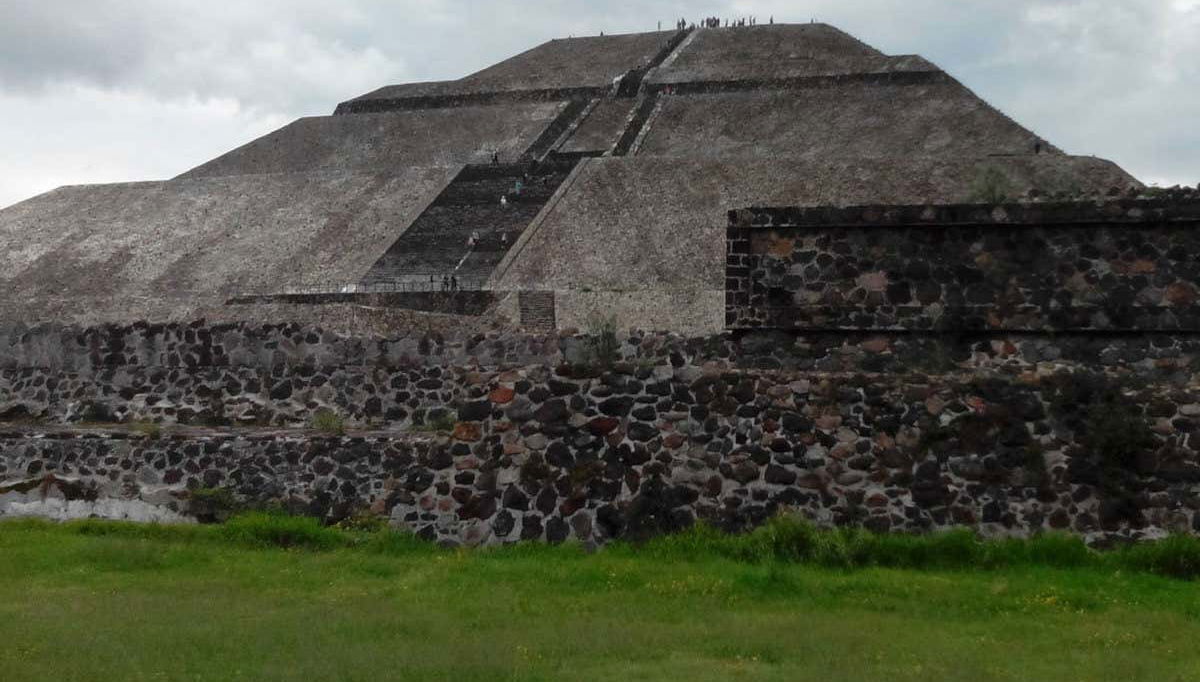 Teotihuacán, Guadalupe Basilica & Tlatelolco Day Trip - Foto 1