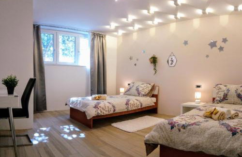 Split Symphony Garden: Modern, new Apartment (4+1), 5 min walk to ˝Firule˝ SAND BEACH, 12 min walk to CITY CENTER - Foto 3