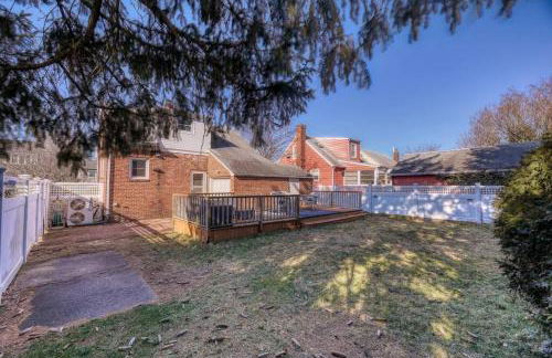 Family Home near NY Beach - Private Workspace - Foto 25