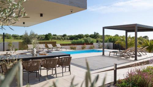 Brand NEW villa S58 with HEATED pool - Foto 5