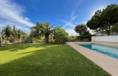 Apartamento con jardín y piscina en Córdoba - Photo 13