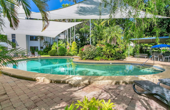 Beachfront Apartments on Trinity Beach - Photo 44