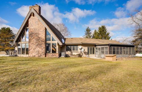 All-Season Lodge 40 Acres Walk to Elkhart Lake! - Foto 33