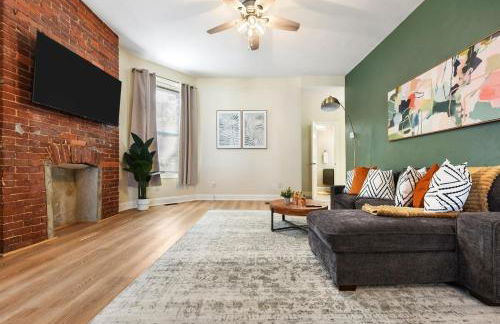 Pet Friendly 6 Bedroom Free Parking plus 5 Min From Bakery Sq - Foto 7