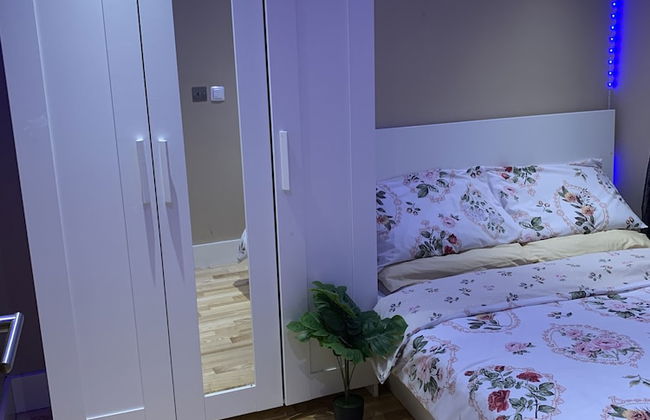 Charming 2-bed Apartment in Kingston Upon Thames - Foto 6