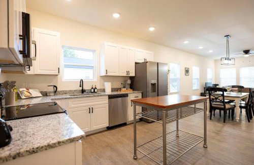 5 Min to Elon - 7 Min to Downtown - Washer and Dryer - Foto 33