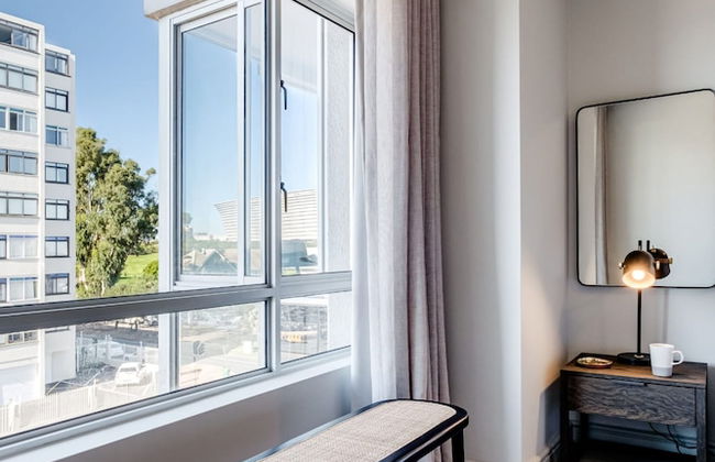 Cape Towns Charming Seaside Avaya Apartment - Photo 27