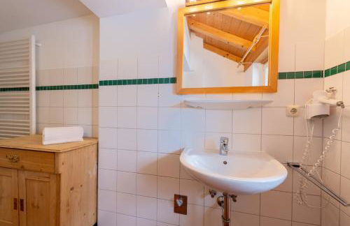 Wald Apartments bei Schlossgaststätte Hohenberg - Seeshaupt, südlicher Stanberger See, kostenfrei Parken, Ladestation für Auto und Fahrad, WLAN, Natur pur - Foto 33