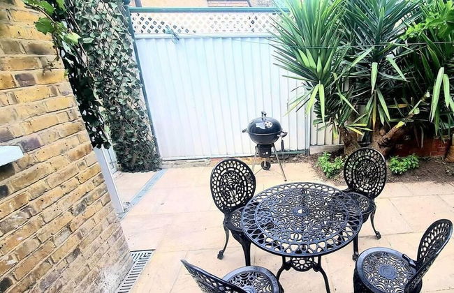 Charming 2-bed House in London - Foto 12