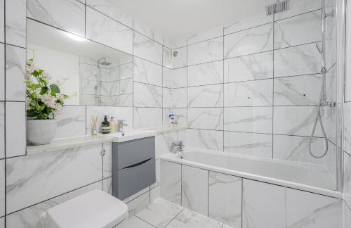 2 Luxurious Apartments with Free Parking near Chelmsford City - Foto 22