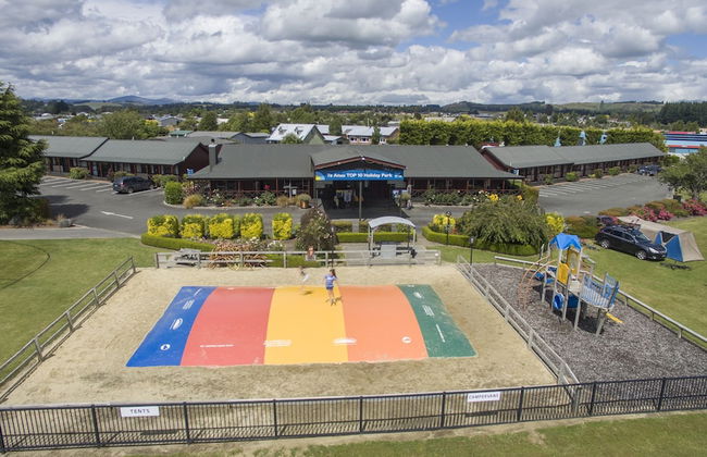 Te Anau Top 10 Holiday Park - Photo 73