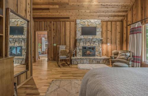 Forrest Lodge Large Private Luxury w Hot Tub - Foto 51