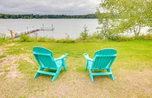 Lakefront Rhinelander Cottage with Private Dock! - Foto 39