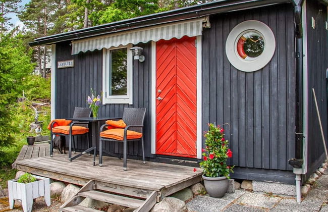 2 Person Holiday Home in Uddevalla - Foto 1